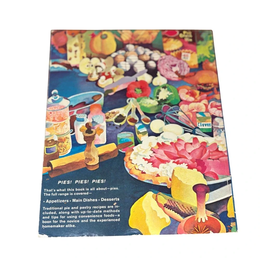 Vintage Betty Crocker Pie and Pastry Cookbook 1968 Softcover